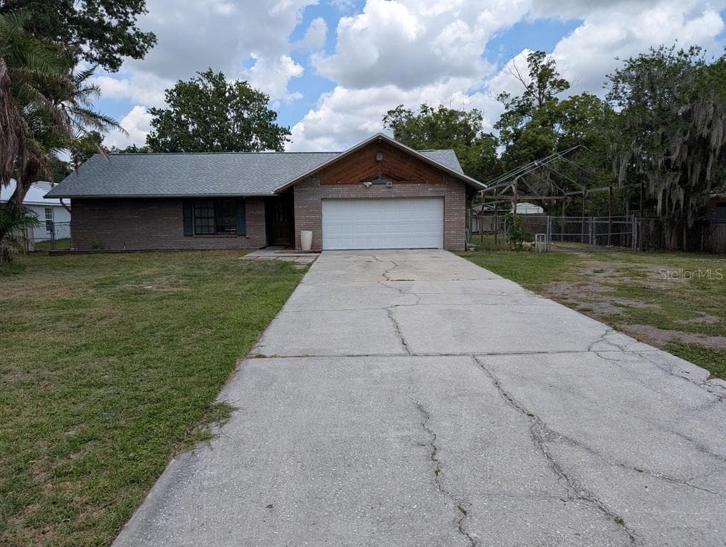 11122 Hannaway Dr