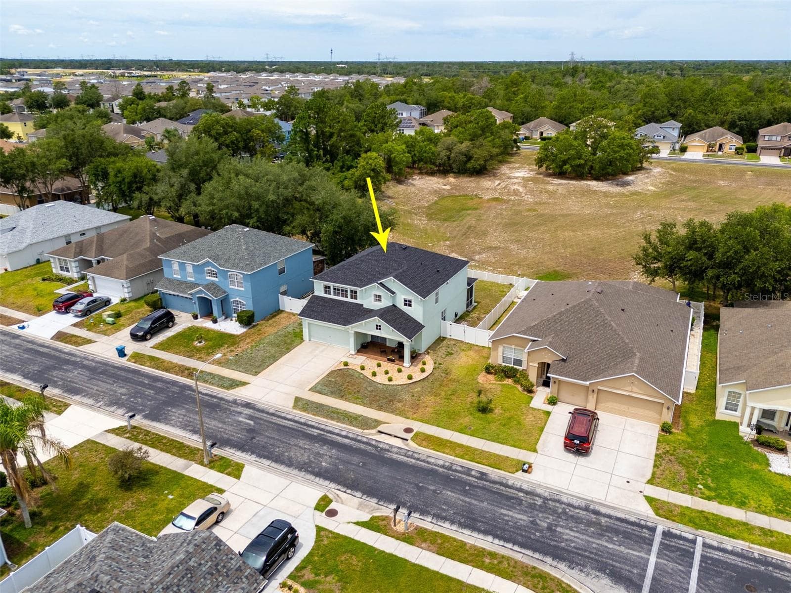 4215 Maplehurst Way photo 3