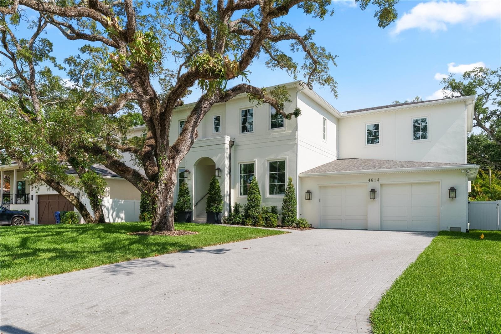 4614 Tennyson
