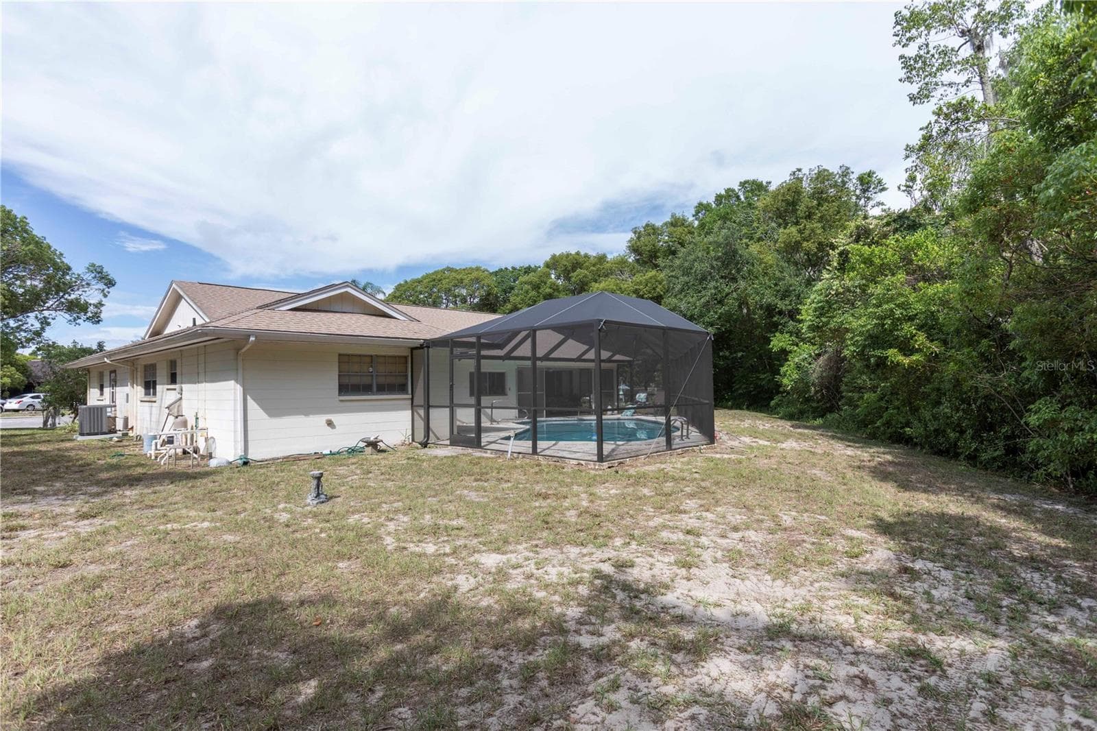 12101 Longstrap Ln photo 3