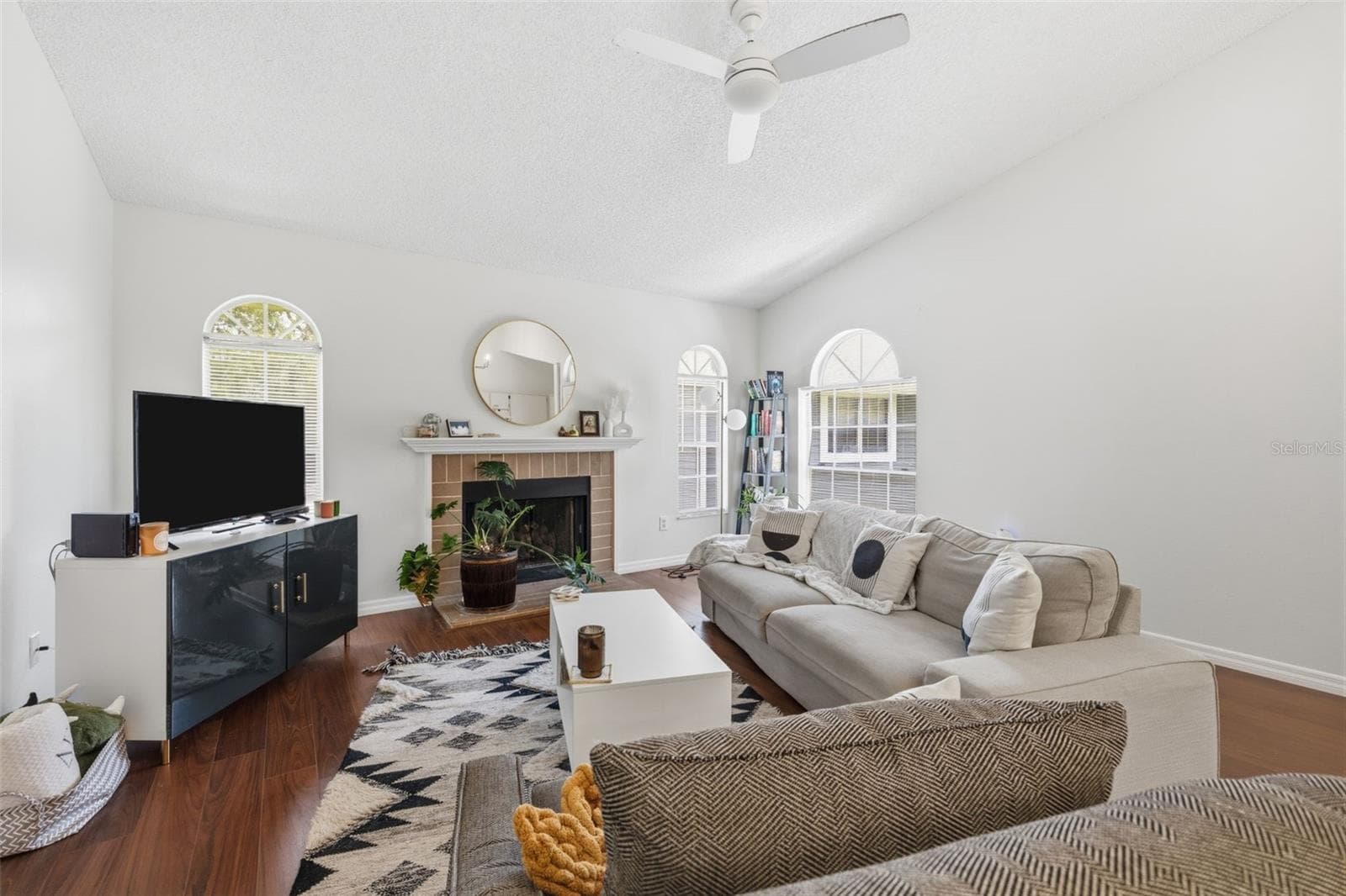 11844 Skylake Pl photo 5