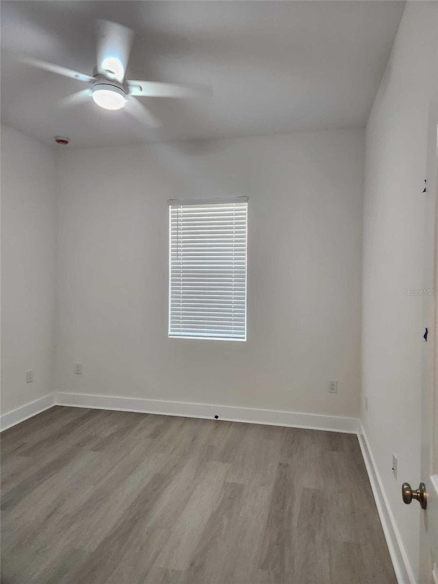 6514 Grapewood Rd photo 5