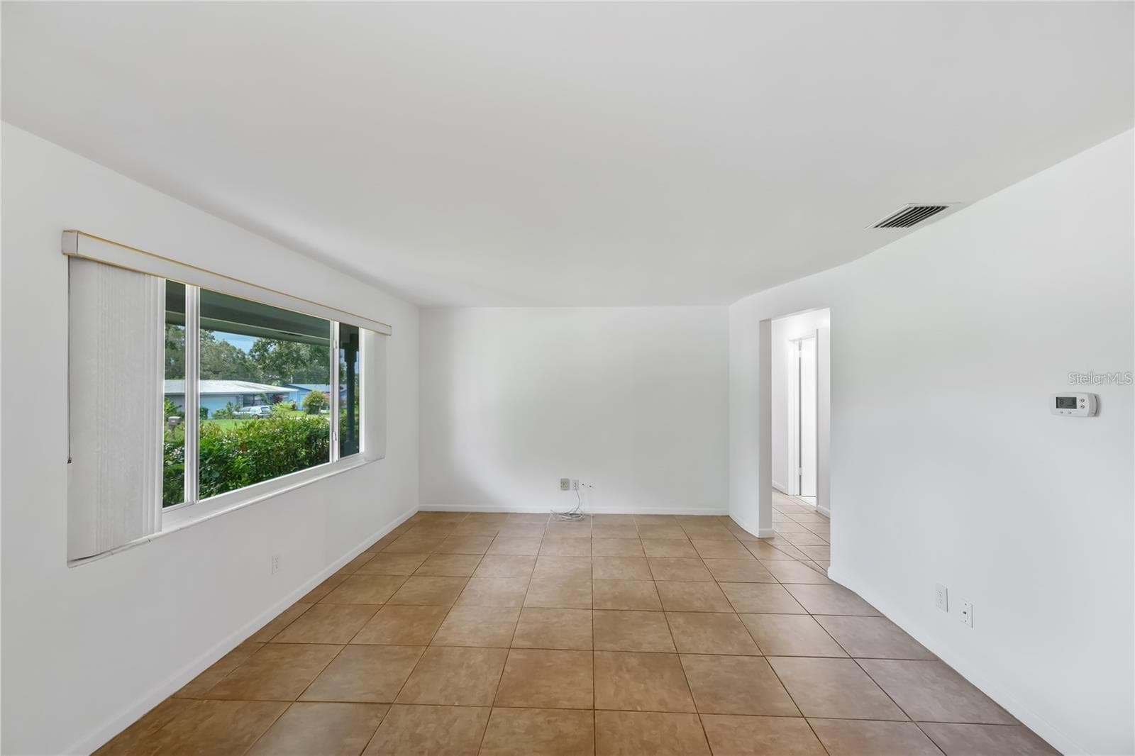 1812 Lady Mary Dr photo 4
