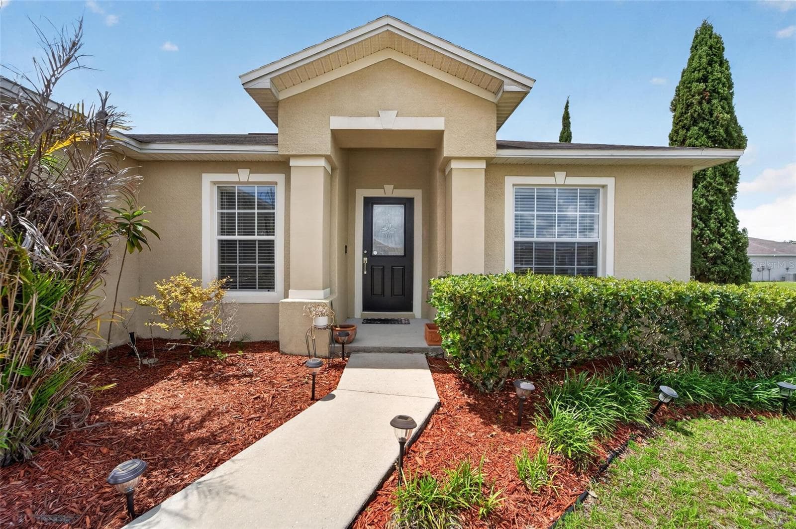 603 Pointer Ln