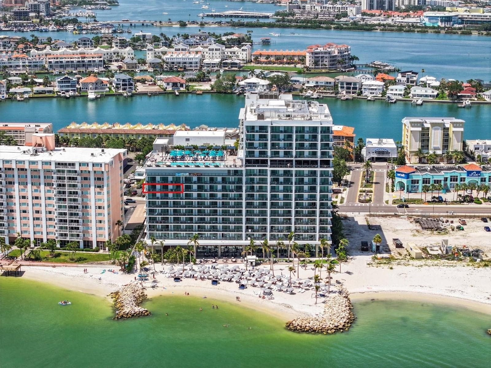 691 S Gulfview Blvd #815