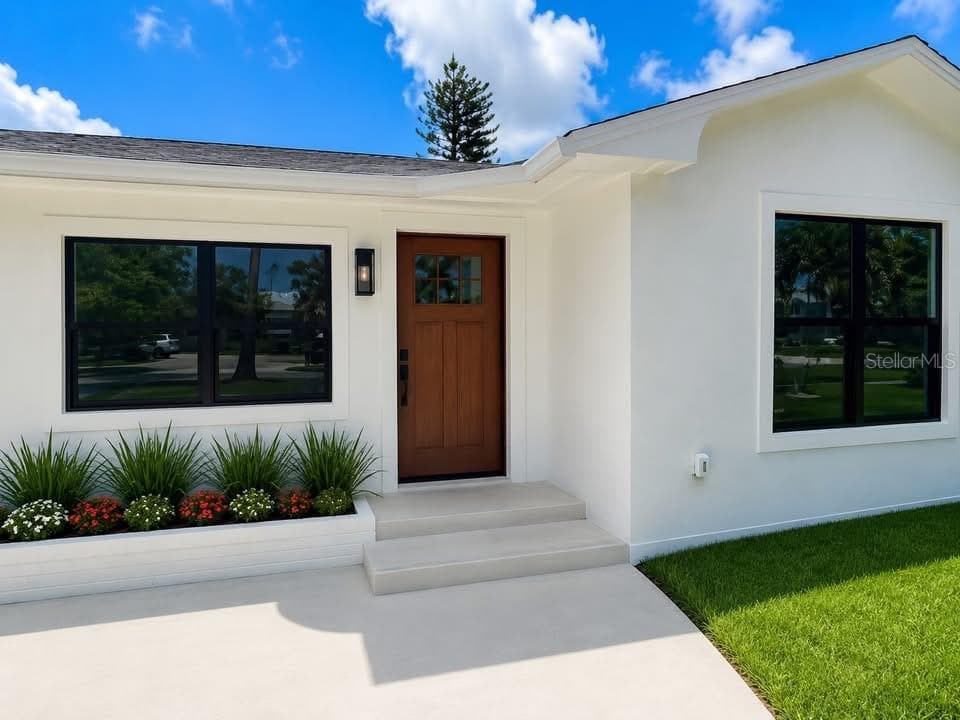 3219 E DE Bazan Ave photo 3