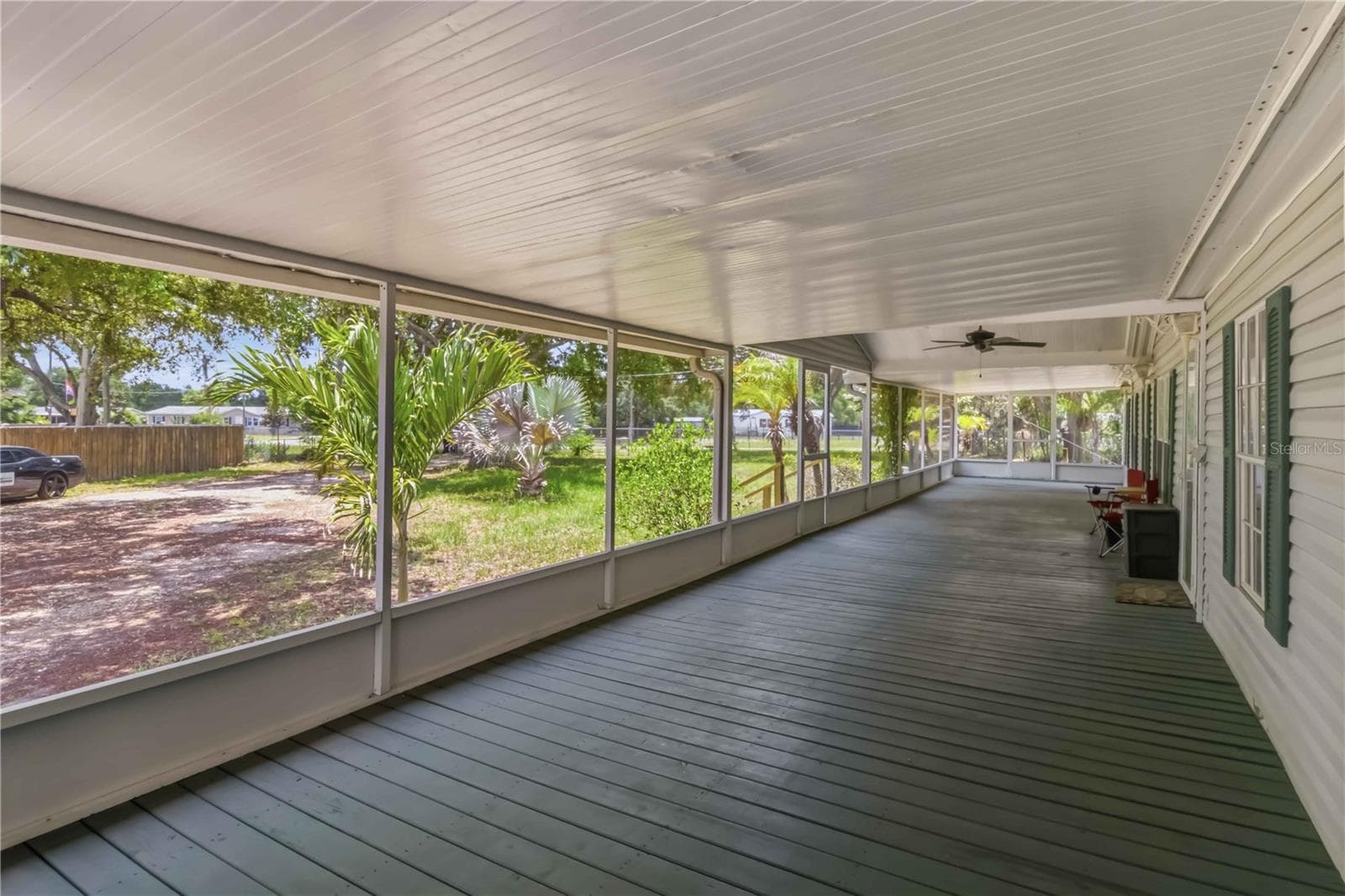 12104 Woodside Dr photo 3