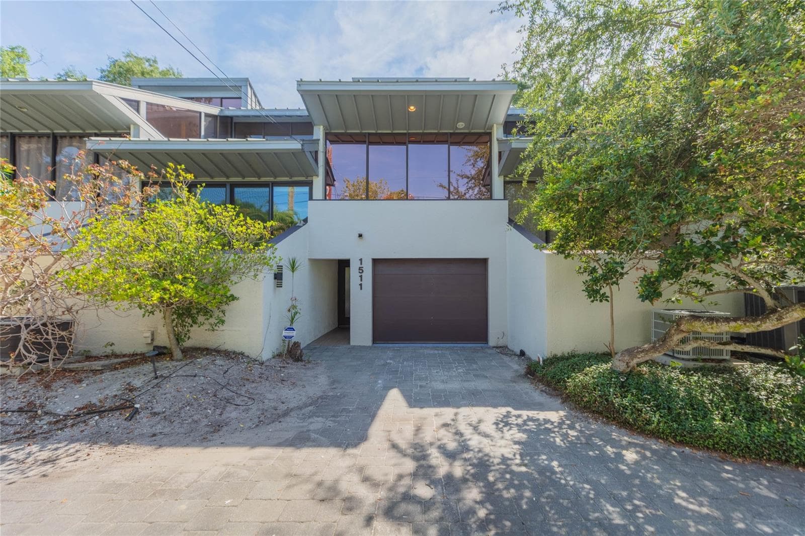 1511 S Bay Villa Pl photo 2