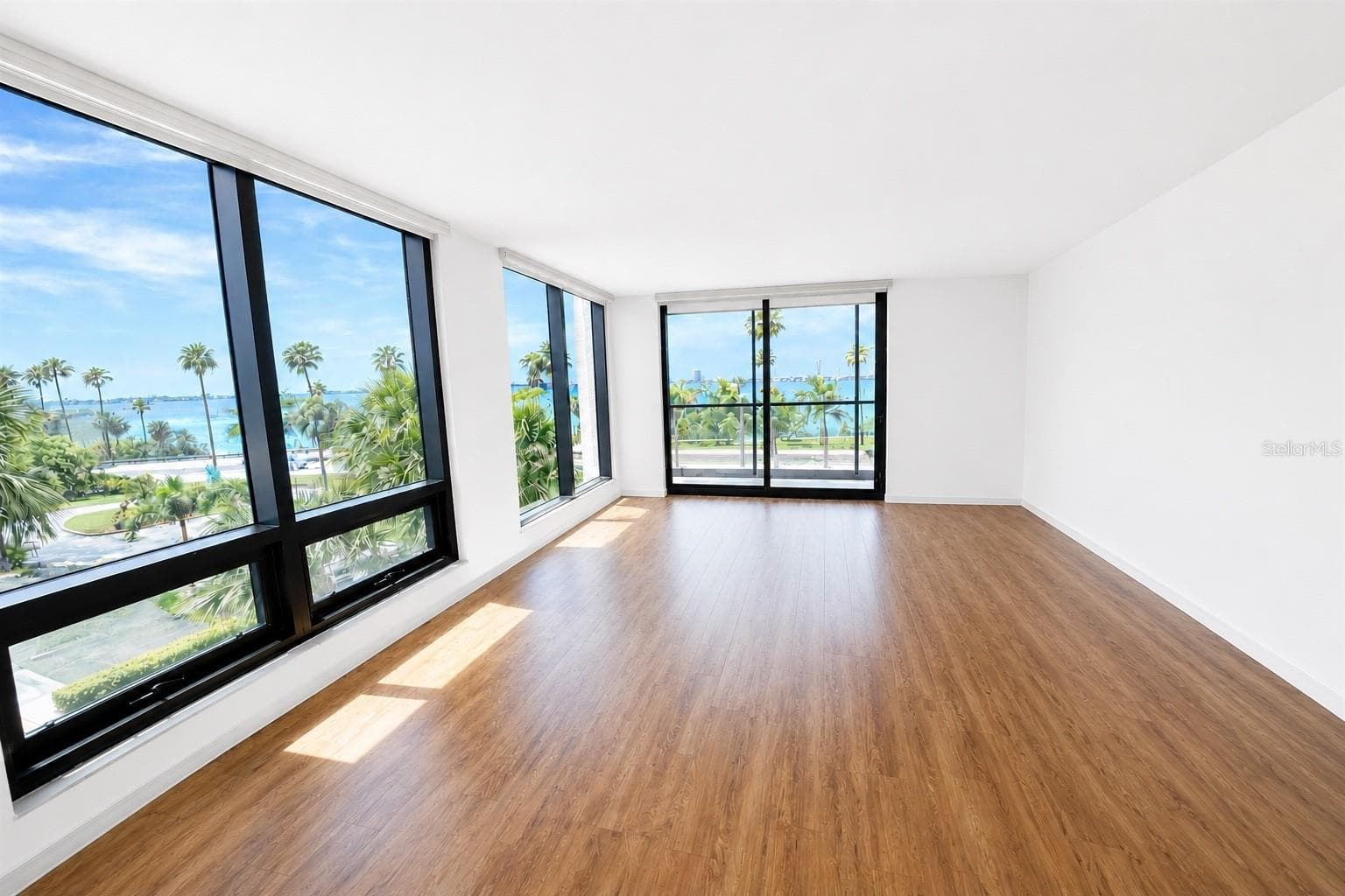 707 S Gulfstream Ave #307 photo 4