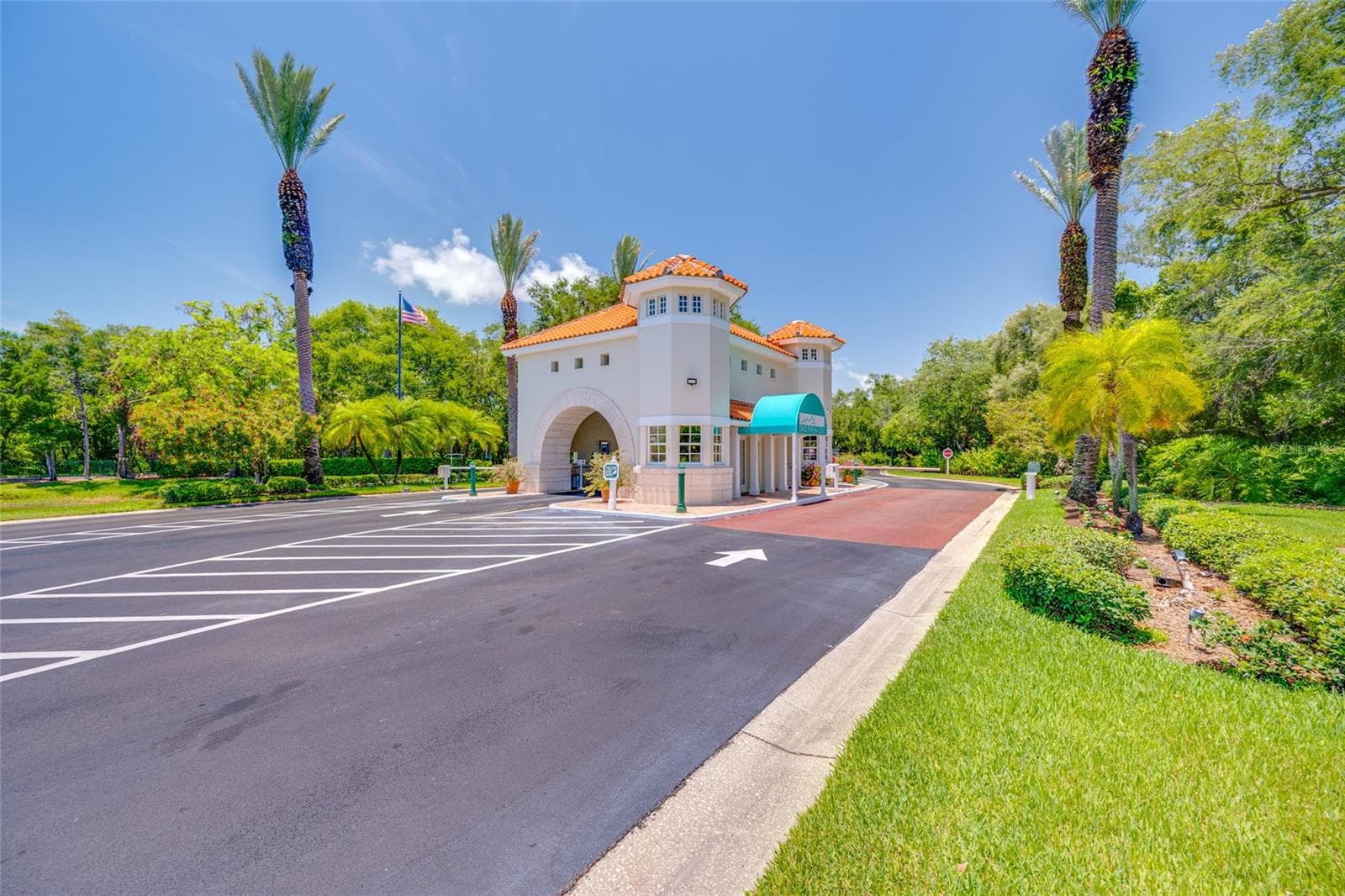 4750 Dolphin Cay Ln S #509 photo 4