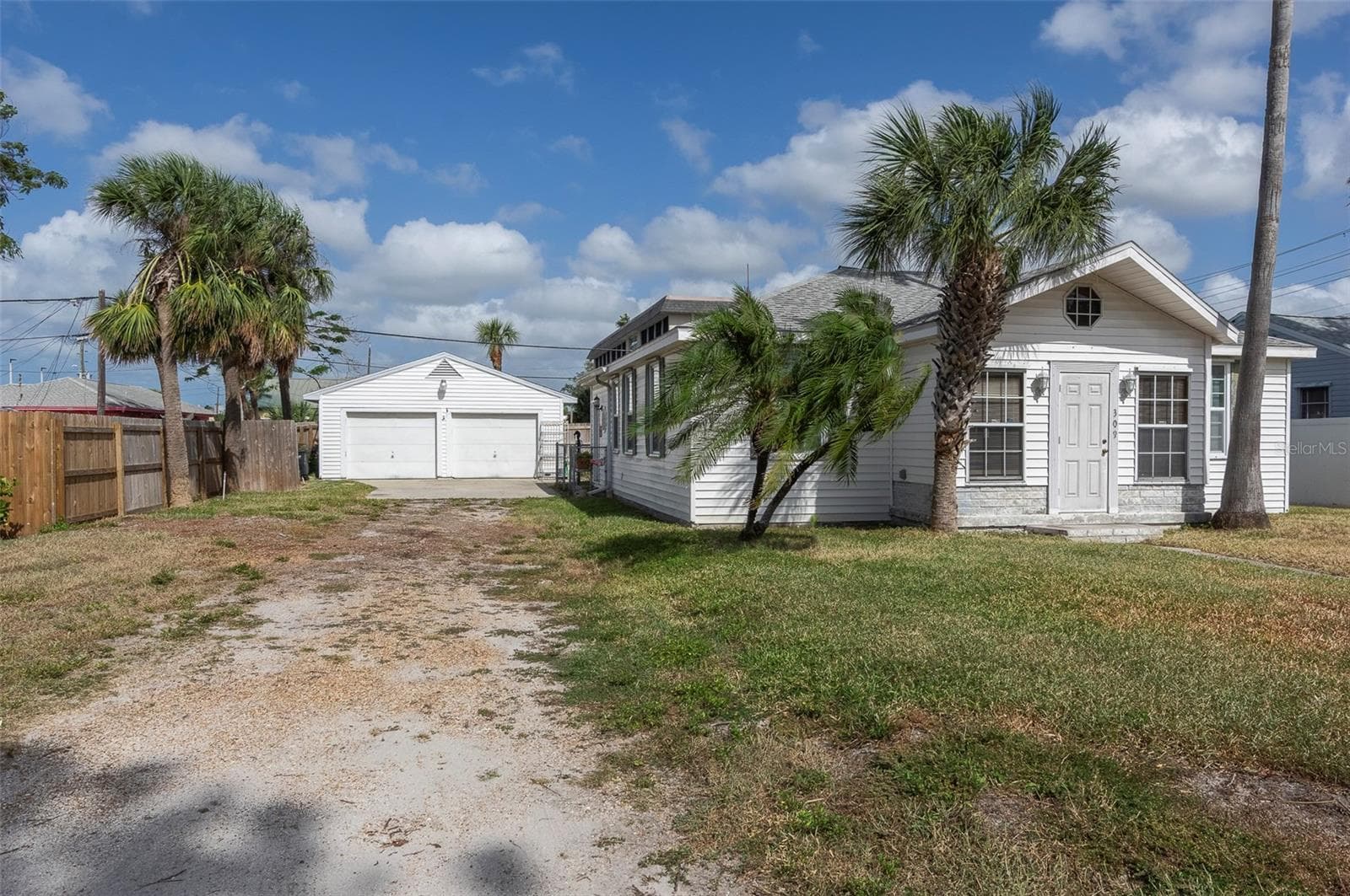 309 72nd Ave photo 4