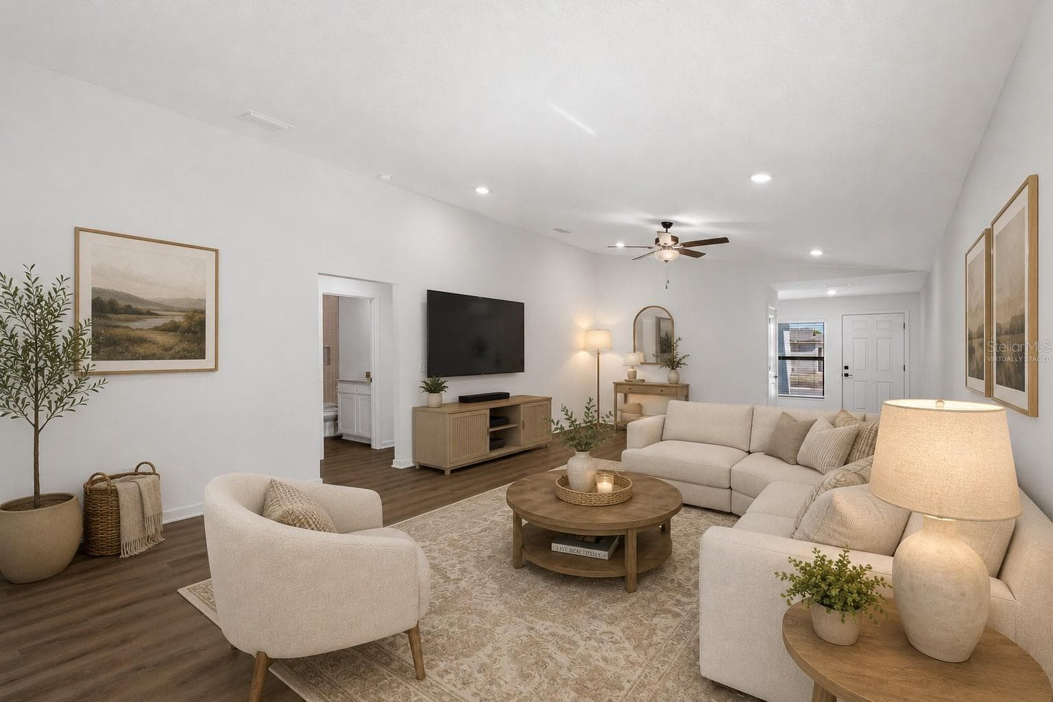 8338 Coral St photo 4