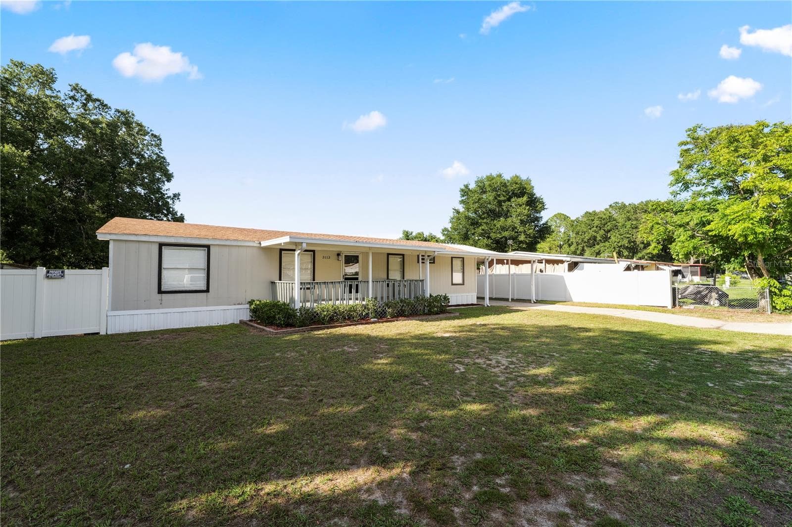3113 Rollinglen Ln photo 2