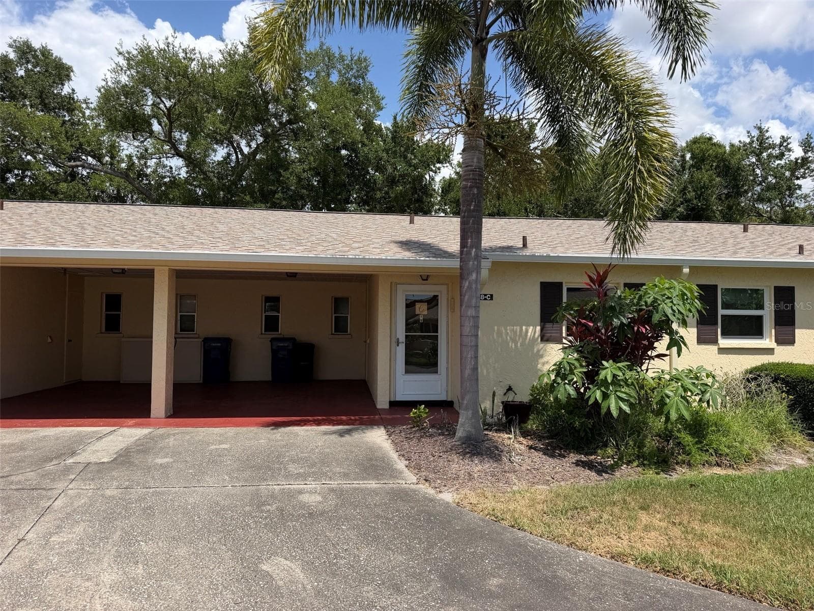 390 301 Blvd W #8C
