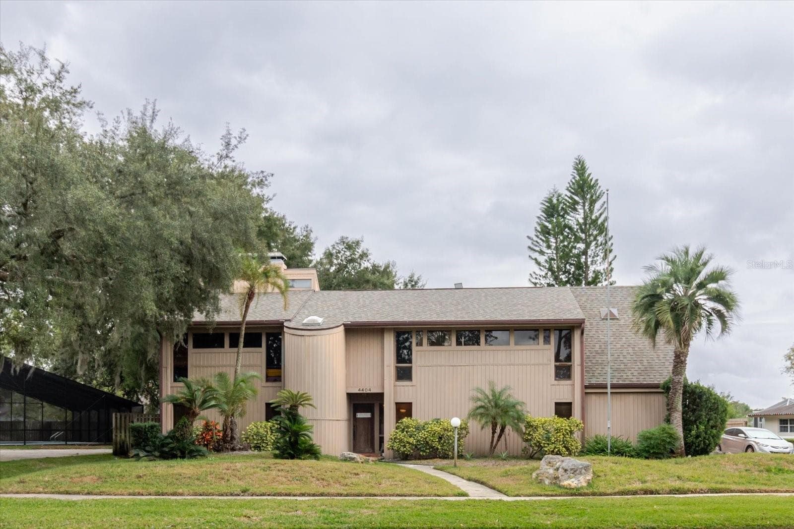 4404 Old Orchard Dr