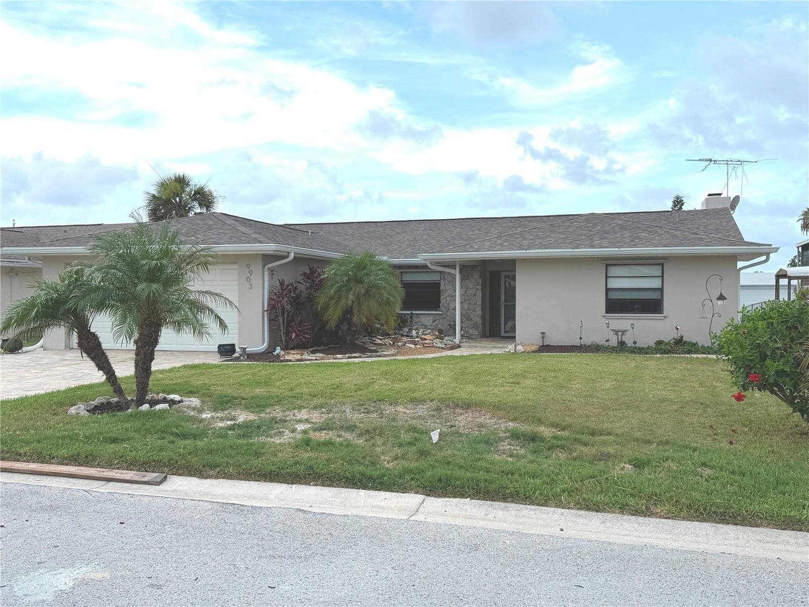 9903 San Sebastian Way photo 5