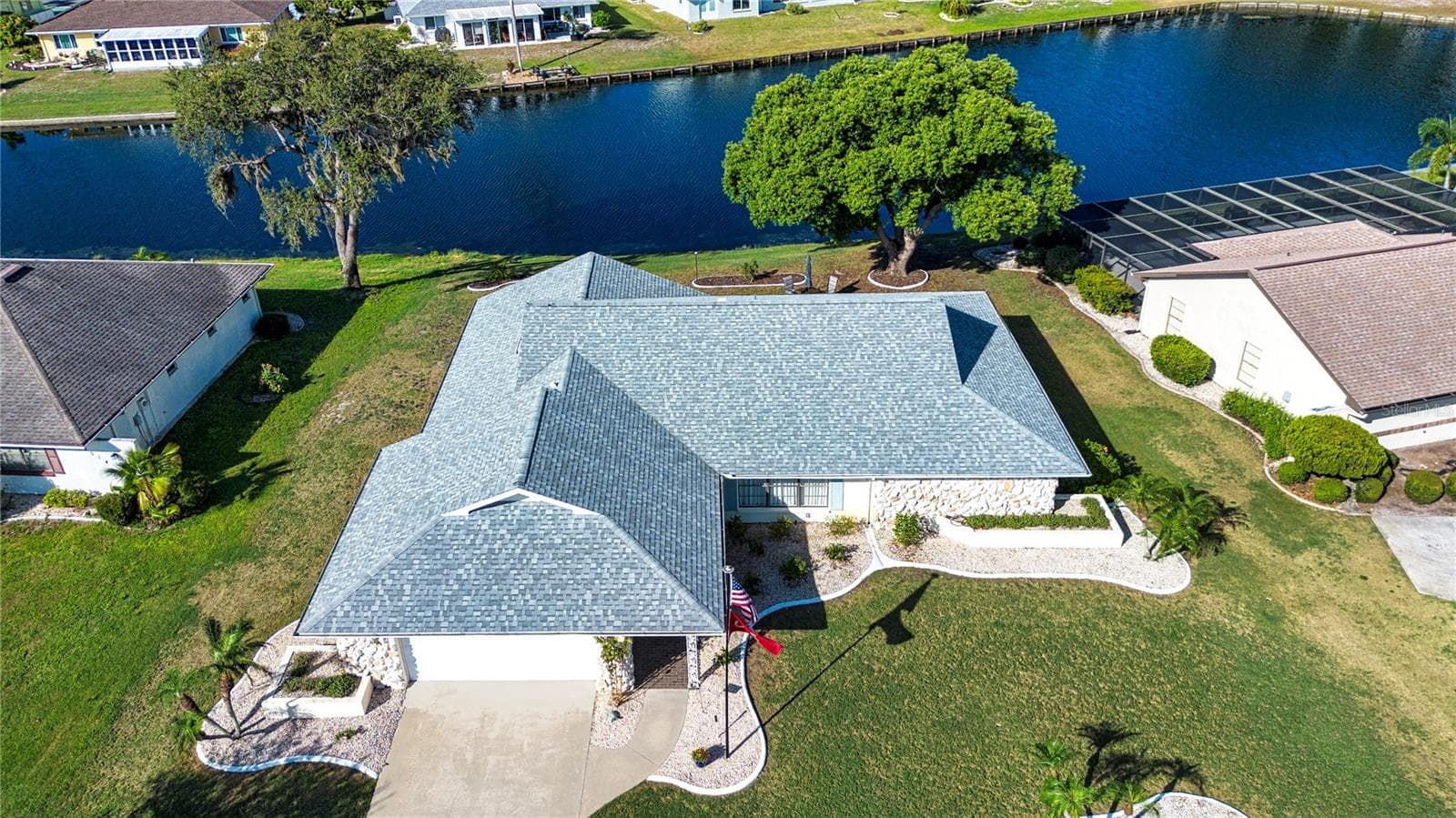 2016 E View Dr photo 4