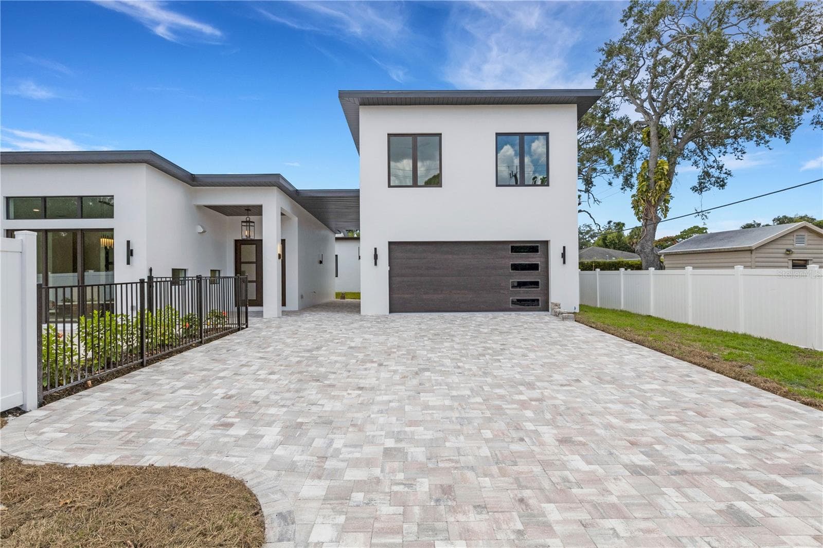2079 Hibiscus St