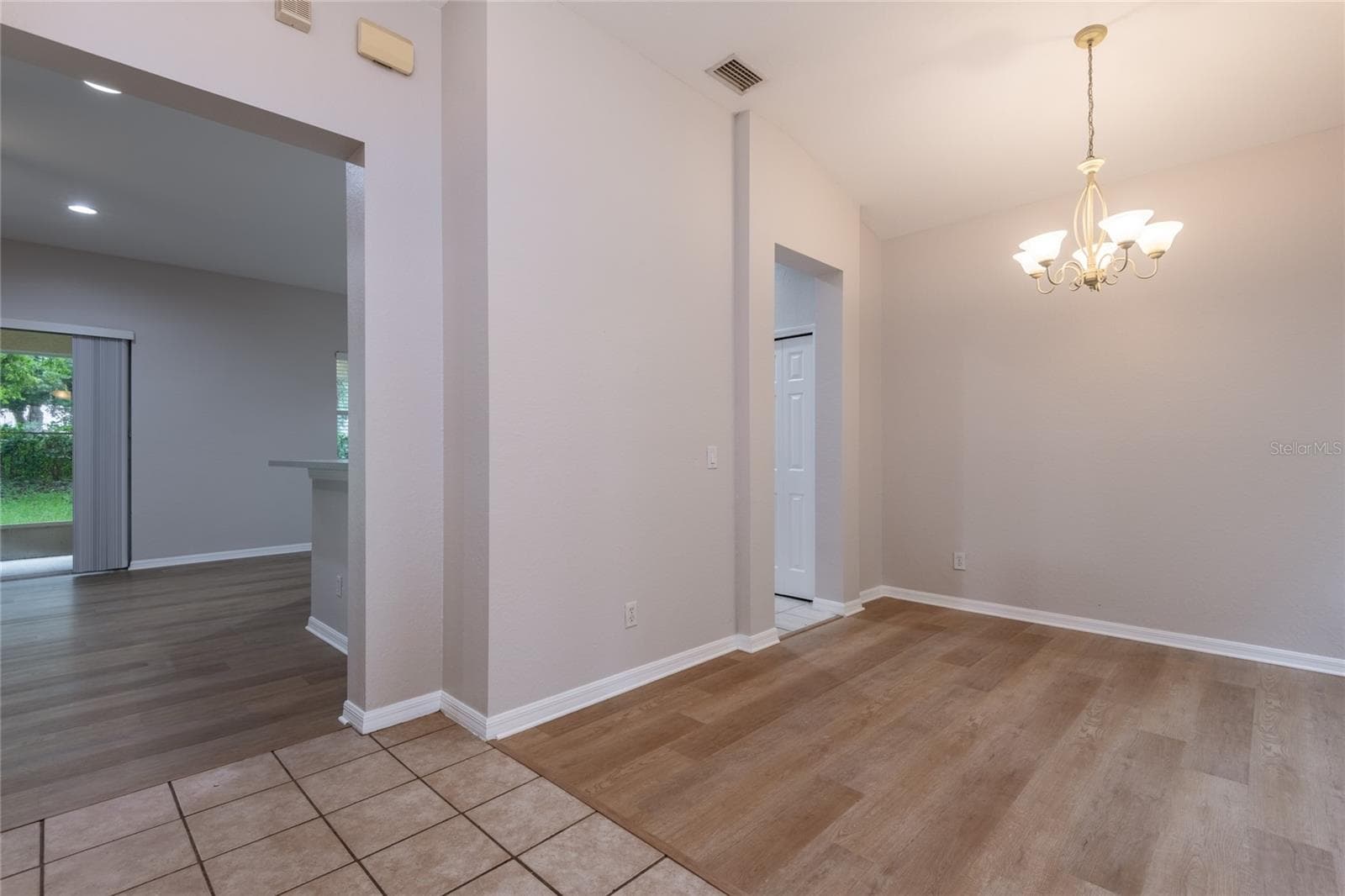 11112 Holly Cone Dr photo 3