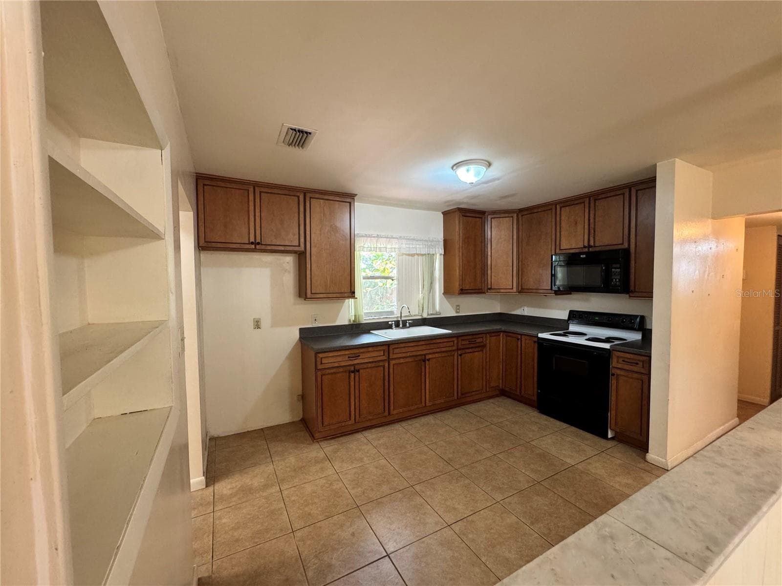 3608 W Leila Ave photo 5