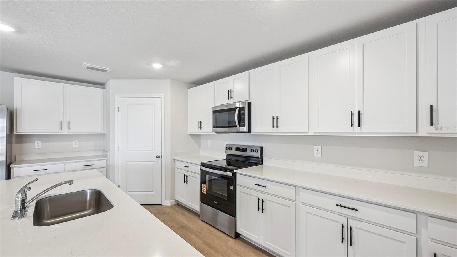 17526 Whiskey Creek Trl photo 4