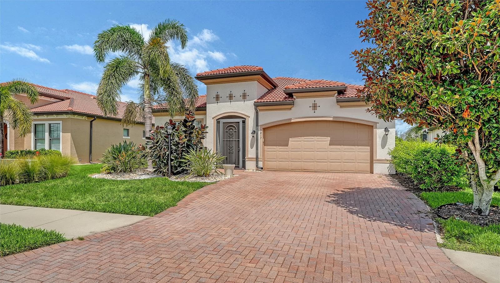 9817 Marbella Dr