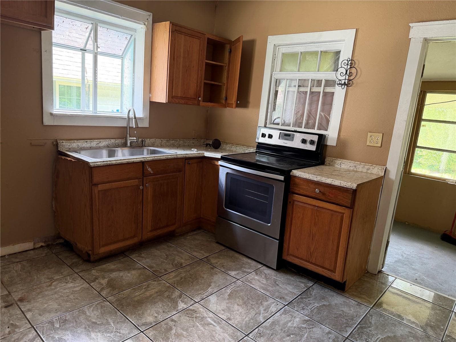 444 Avenue B NE photo 4