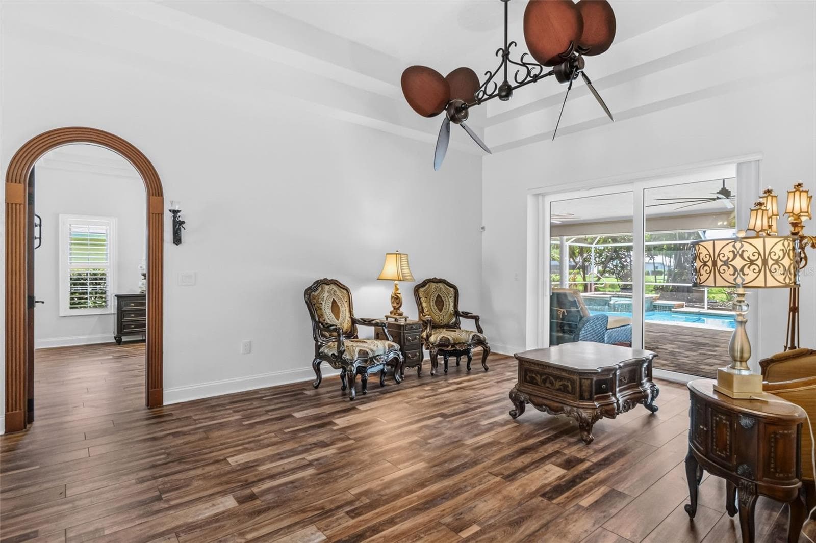 8309 Shadow Pine Way photo 5