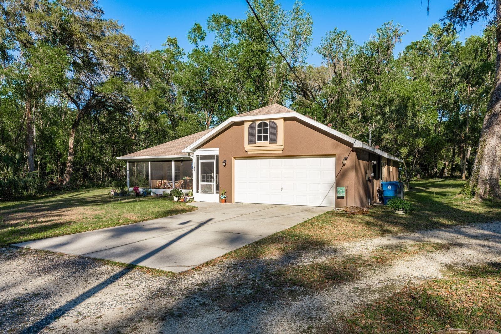 7182 Griffin Rd photo 3