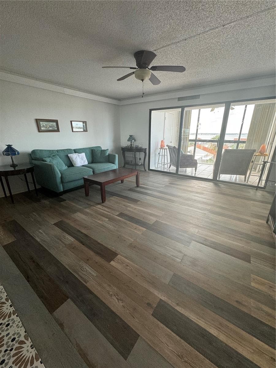 830 S Gulfview Blvd #601 photo 5