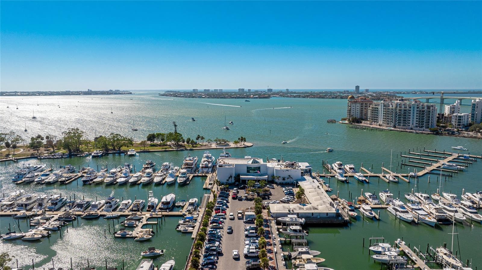 1350 Main St #1503