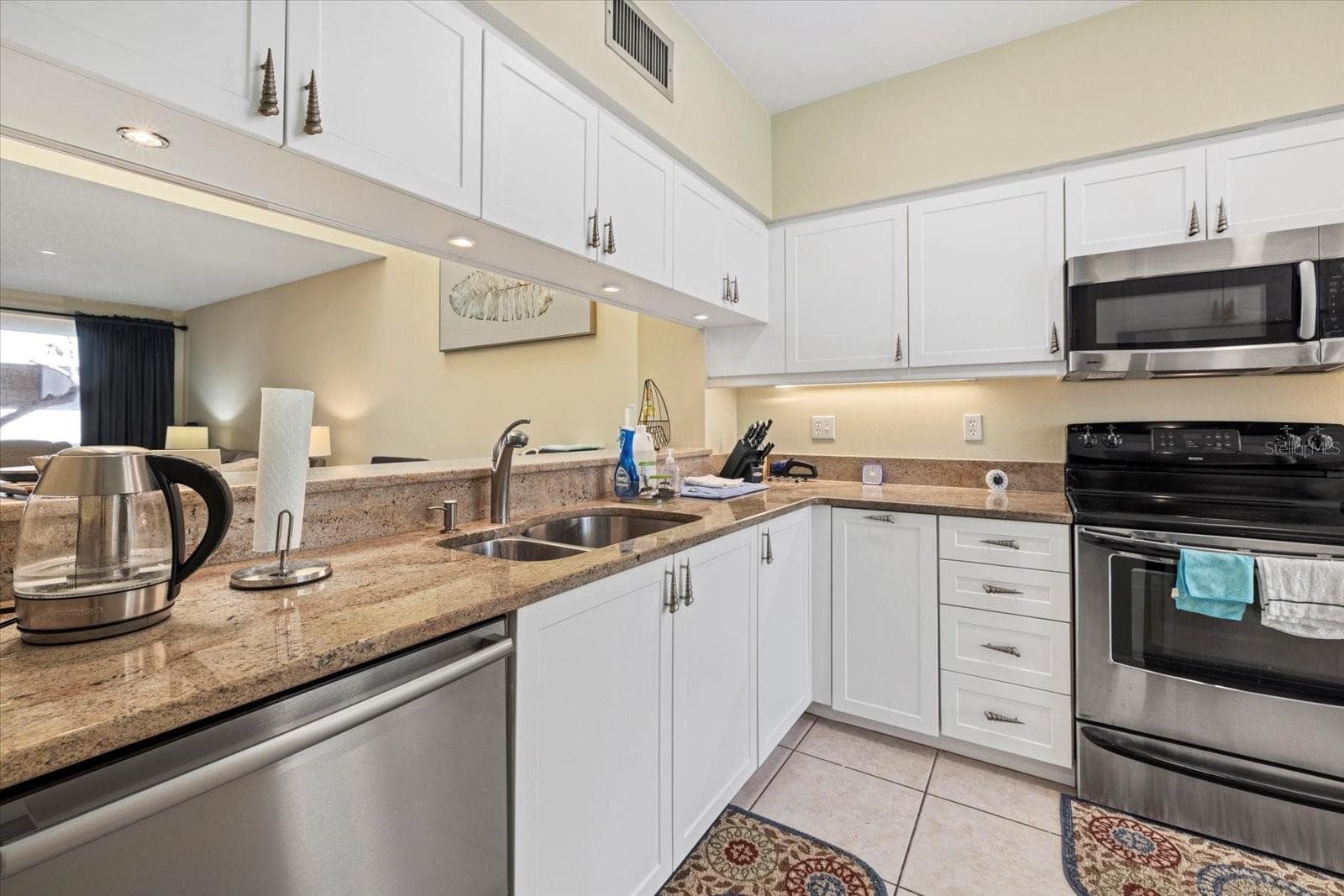 2012 Harbourside Dr #2102 photo 5