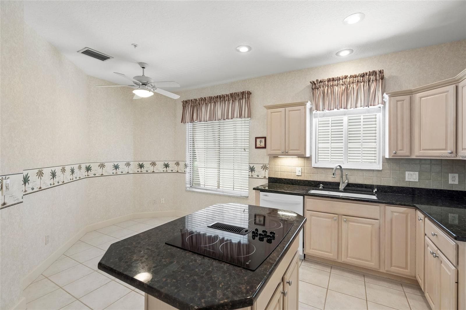 3954 Hamilton Club Cir #14 photo 5