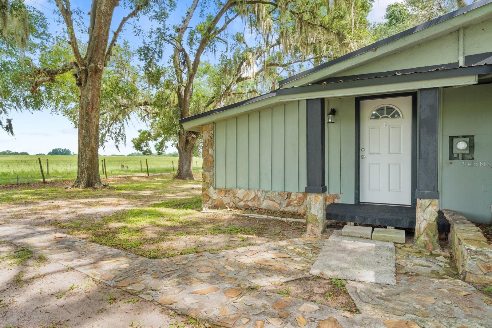 12616 Thonotosassa Rd photo 4