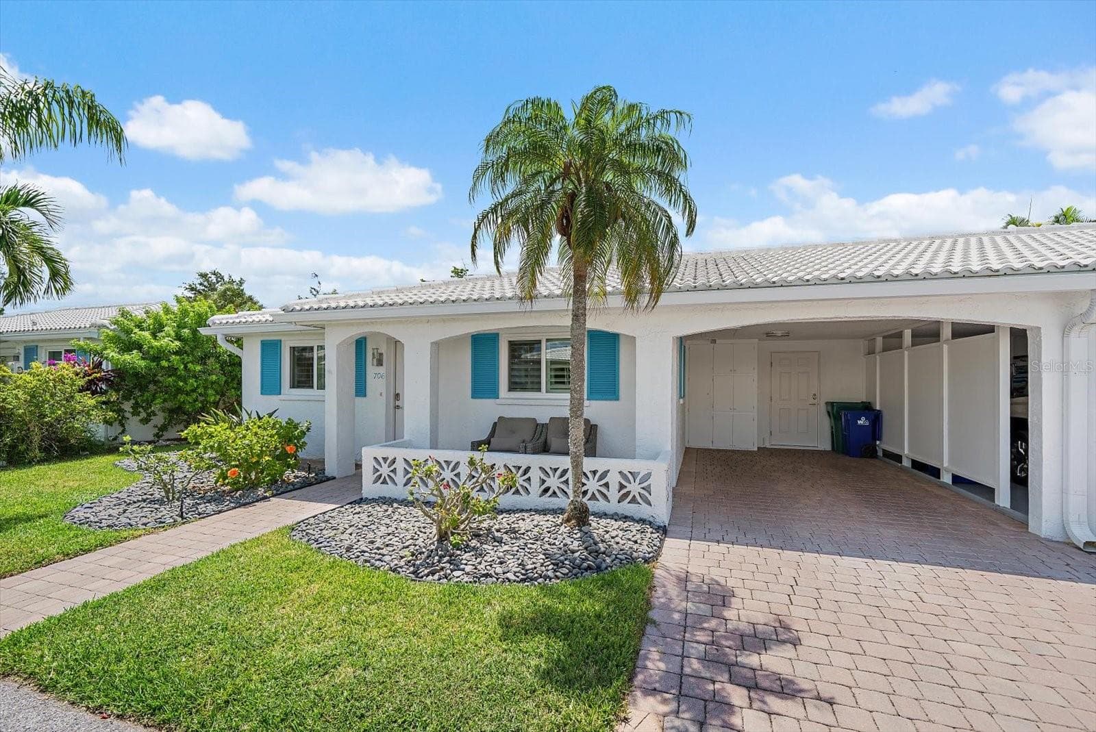 706 Spanish Dr S photo 3