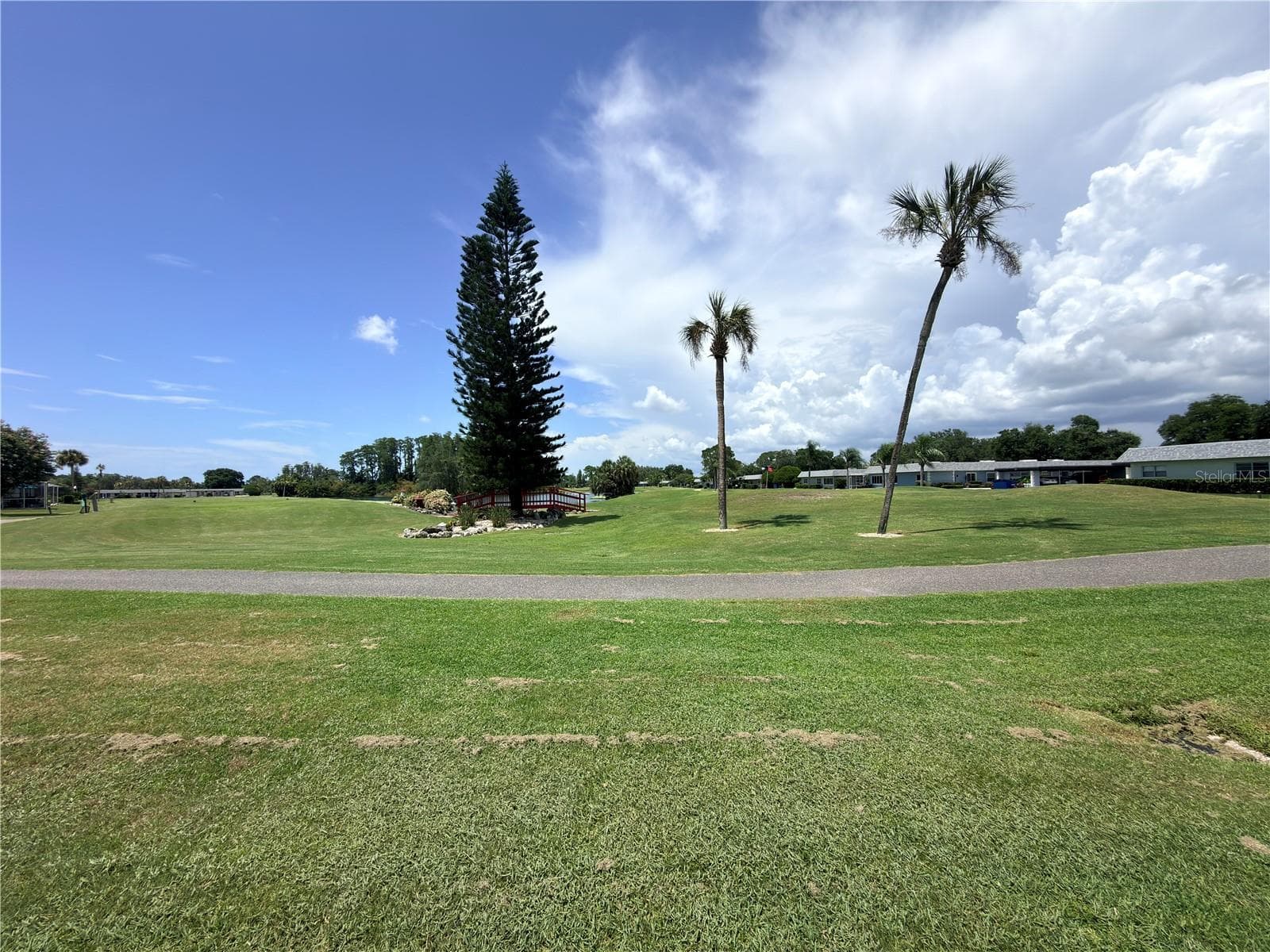 9703 Greenskeeper Dr photo 3