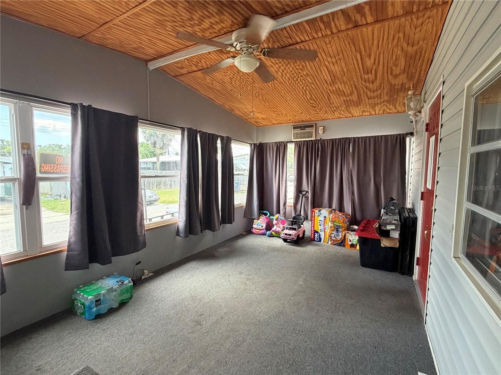 916 51st Avenue Plz W photo 5