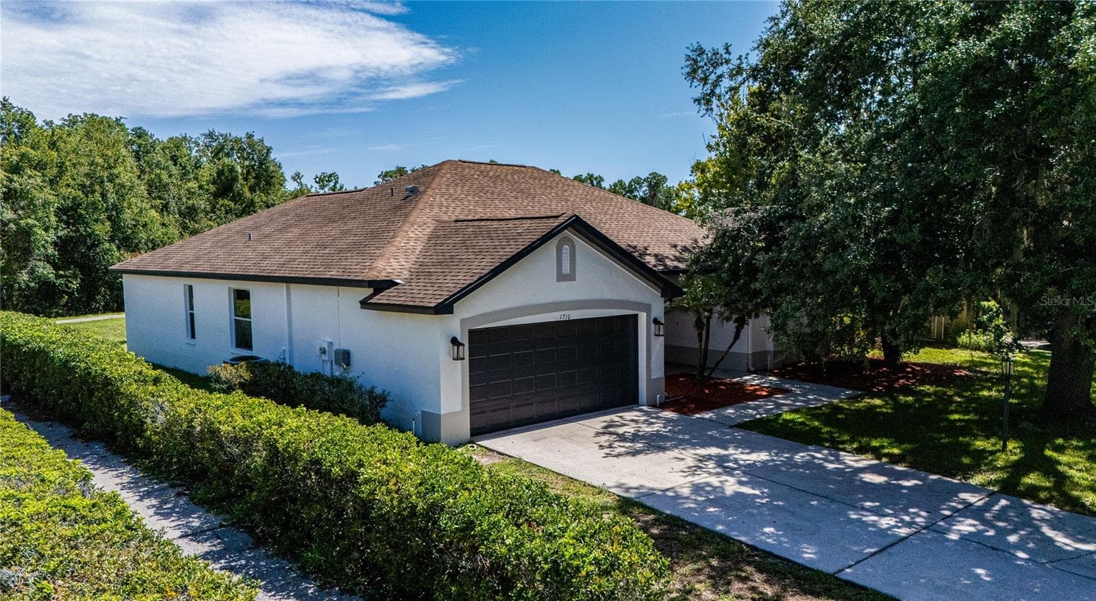 1710 Brookstone Way photo 4