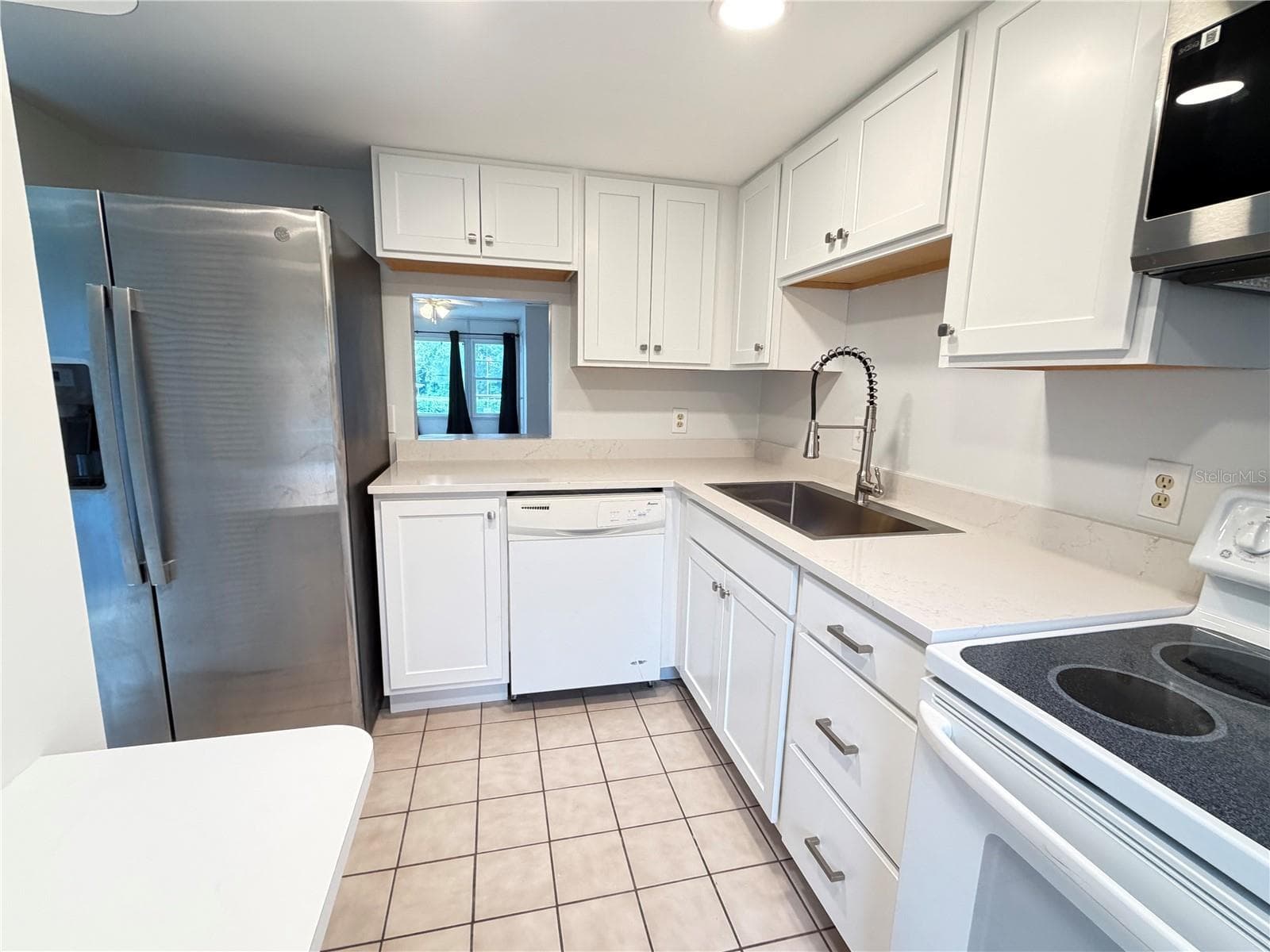 333 Lake Howard Dr NW #211B photo 4