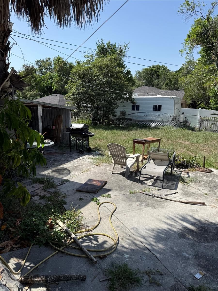 3012 N Albany Ave photo 4