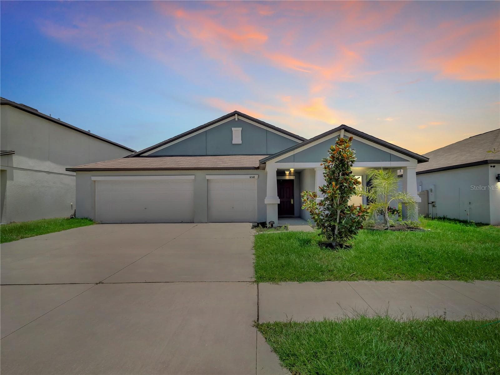 16568 Delia St photo 5