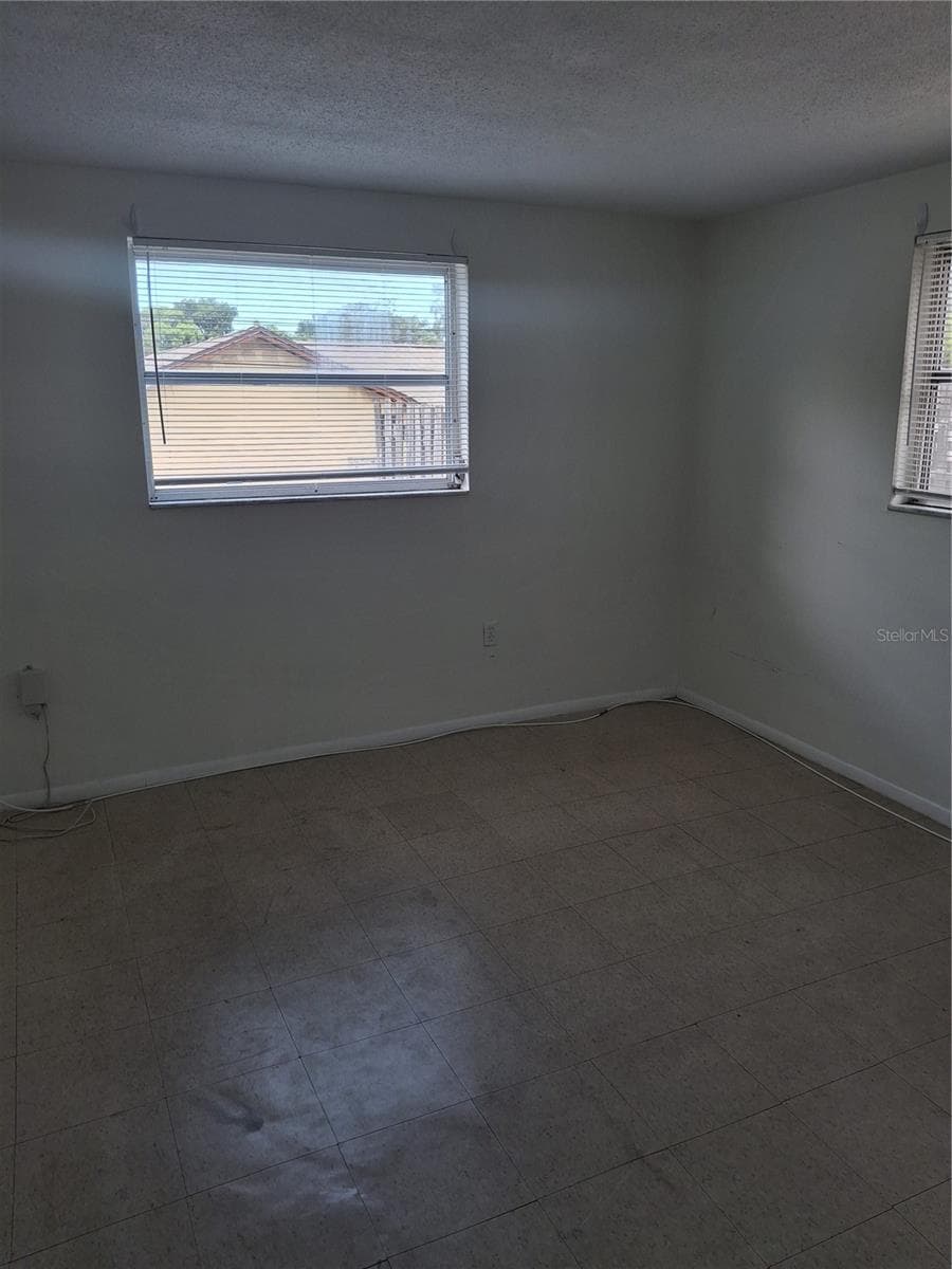 6229 Harrison St photo 5