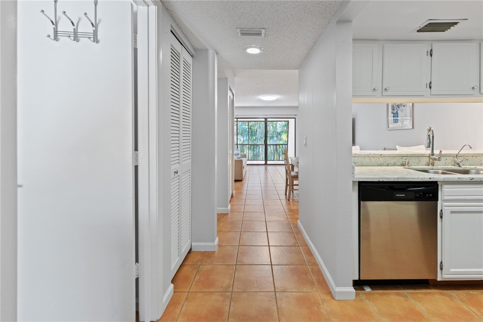 4574 Ringwood Mdw #4 photo 3