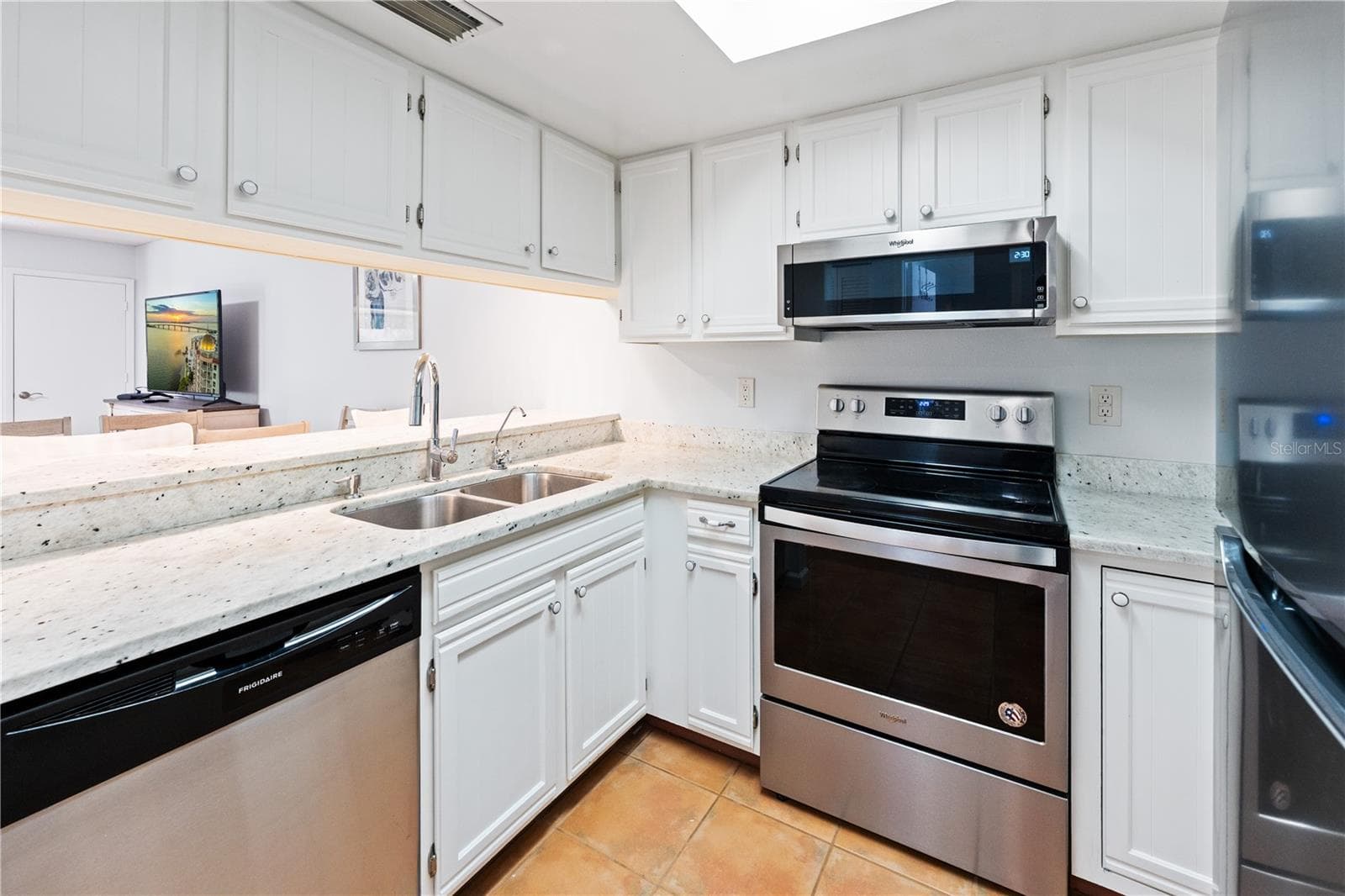 4574 Ringwood Mdw #4 photo 4