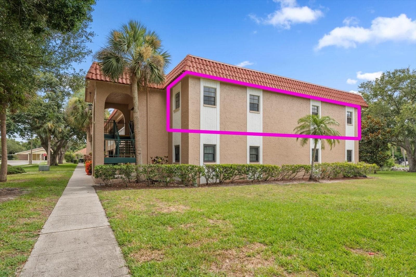 1750 Belleair Forest Dr #B8 photo 4