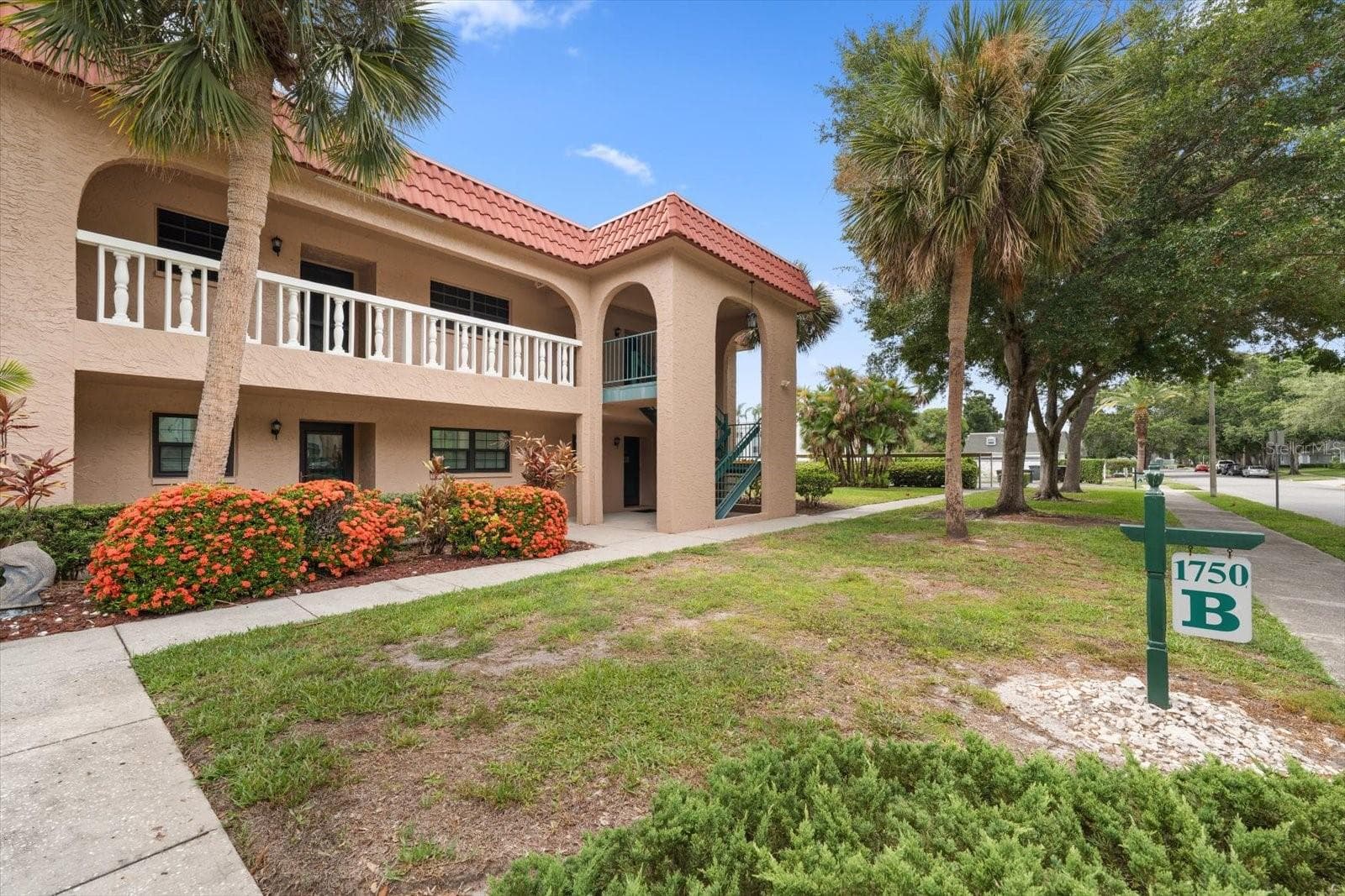 1750 Belleair Forest Dr #B8 photo 5