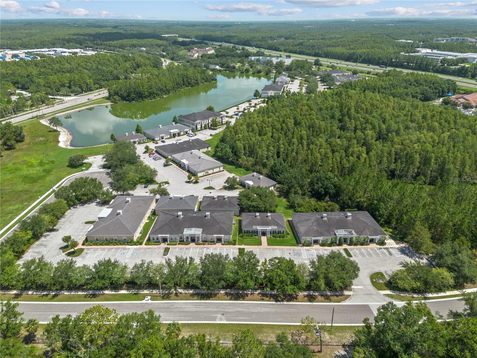 5381 Primrose Lake Cir photo 4