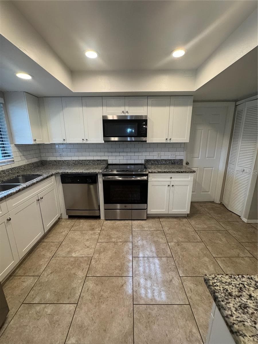 2475 Wood Oak Dr photo 5