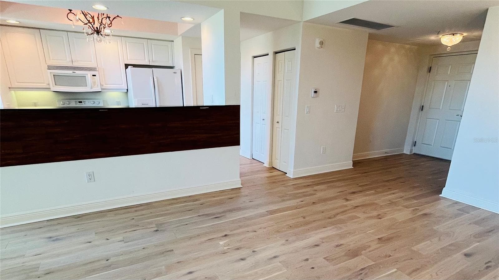 800 N Tamiami Trl #205