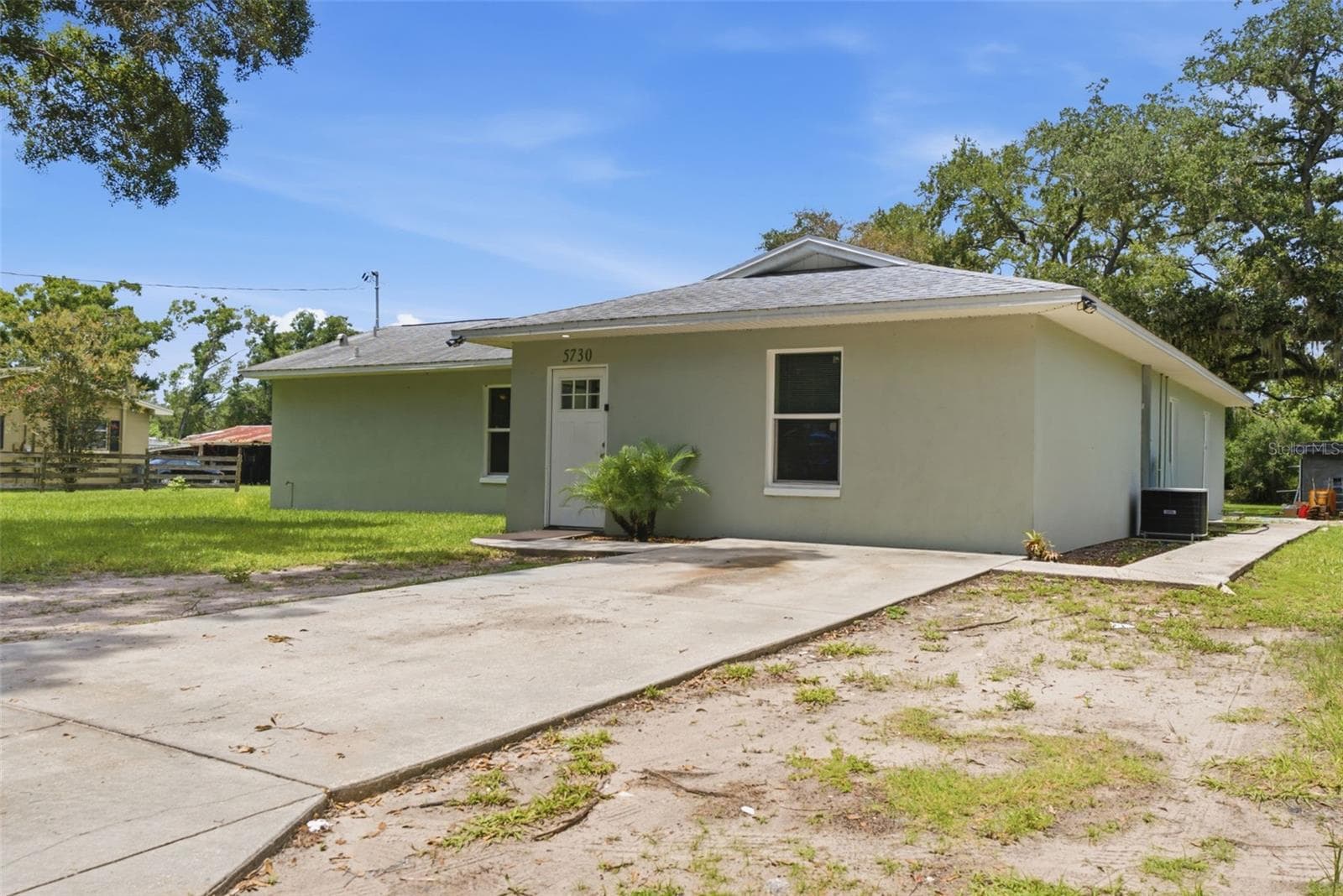 5730 Anna Dr photo 4